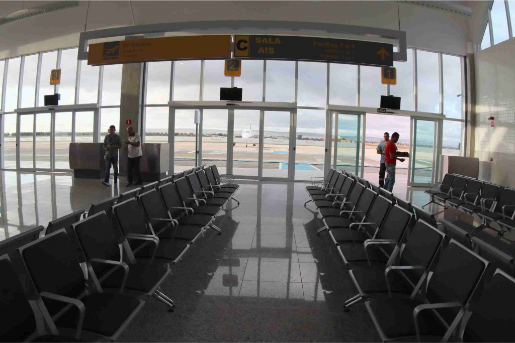 Com o dobro de capacidade em relação ao antigo aeroporto, ainda assim será possível ampliar a movimentação para 500 mil passageiros até 2020. (Foto: Manu Dias/GOVBA).