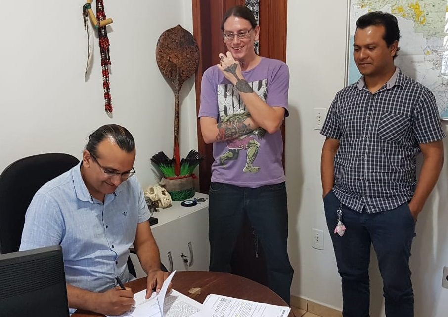 O presidente da Embrapa, Celso Moretti, diz que o novo acordo de cooperação complementa os projetos iniciados em 2018 pela Embrapa Acre e pela Funai. Foto Jornal Dia Dia - reprodução