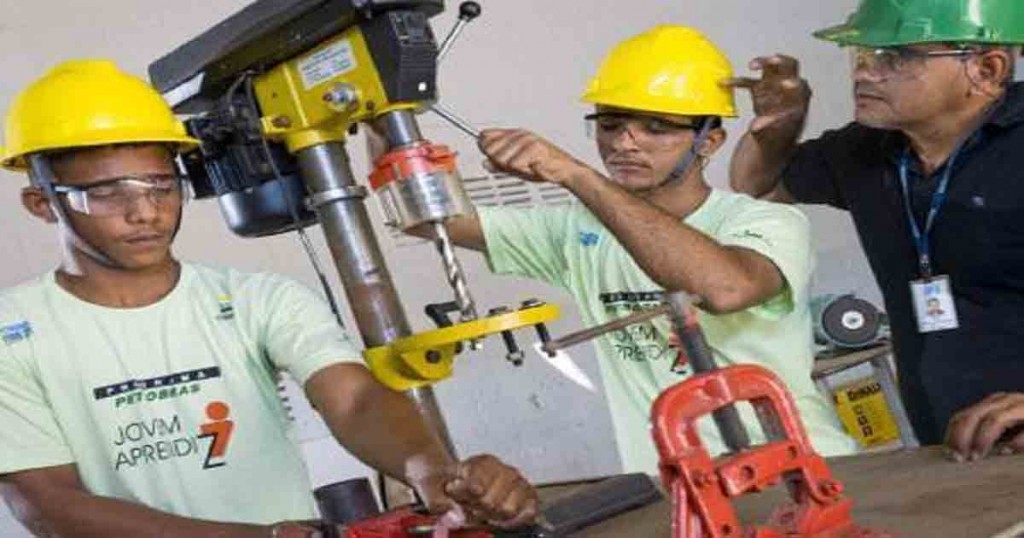 Aprendizes terão direito a remuneração de um salário-mínimo nacional, benefícios legais, capacitação e prática profissional no Senai. Foto: reprodução / (PPJA).