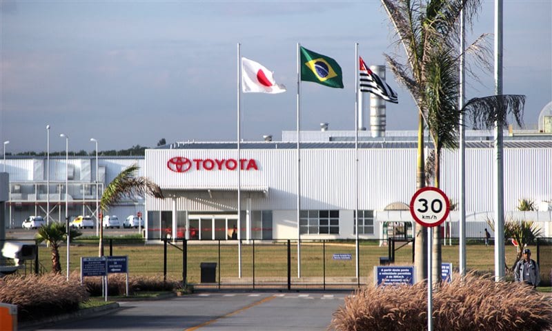Ao longo dos seus 60 anos no Brasil, a Toyota atingiu o marco de 10 milhões de veículos produzidos com a utilização de peças fabricadas na sua unidade de cidade de São Bernardo do Campo (SP). Foto: fábrica de Sorocaba (SP) / reprodução