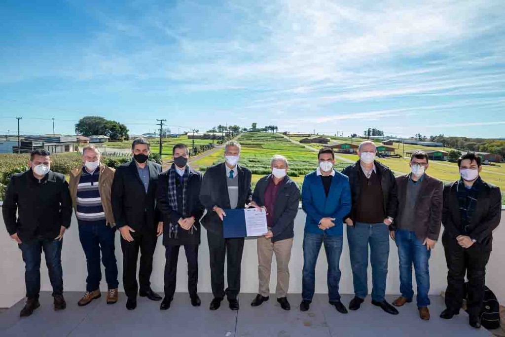 Antena de transmissão 5G a ser instalada na área do Show Rural, é principal proposta do projeto. O termo de intenção de parceria foi assinado dia 1º de julho. Foto: Divulgação