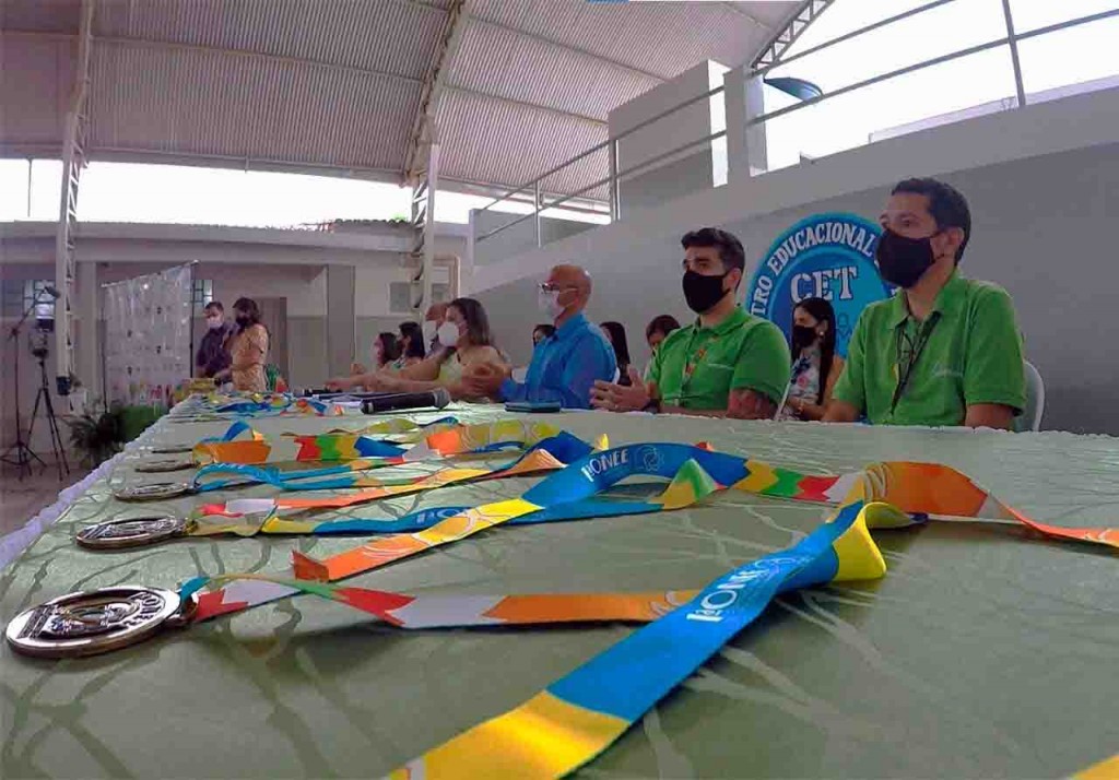 No total, participaram da iniciativa mais de 50 mil alunos; e cerca de 13,5, representaram 104 municípios da Bahia, representantes na ONEE. Foto: divulgação