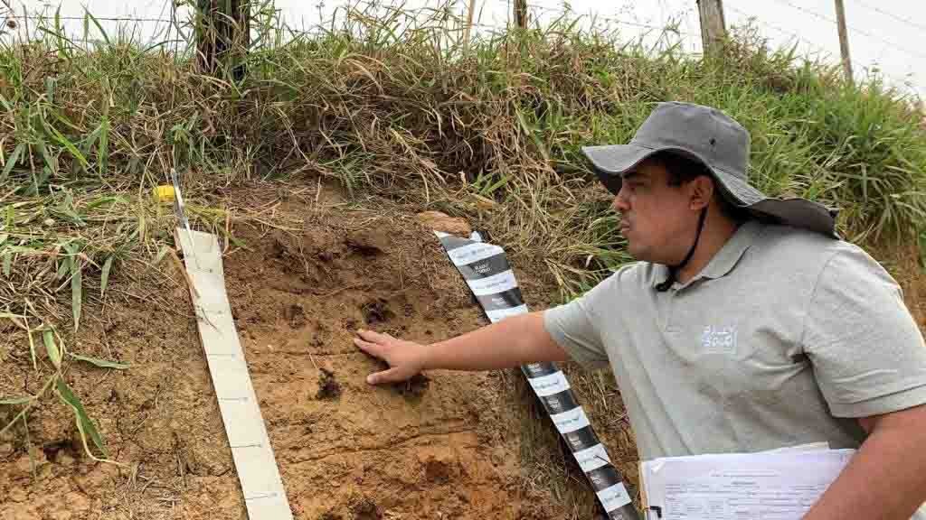 Especialistas realizarão mais de cem análises e coletas em propriedades rurais de 16 municípios, iniciando pelo município de Paulo Lopes (SC). Foto: divulgação SulGesso.