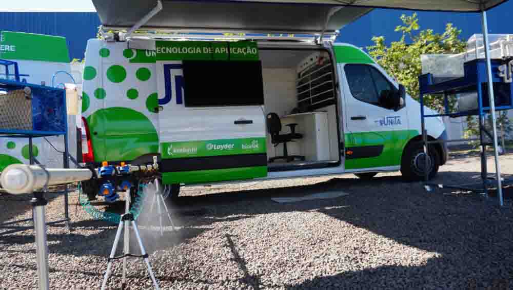 Laboratório móvel segue visitando os principais mercados estratégicos do agro nacional e no Paraguai, América do Sul, propagando conhecimento e meios de melhor gerir as aplicações na lavoura. Foto: divulgação