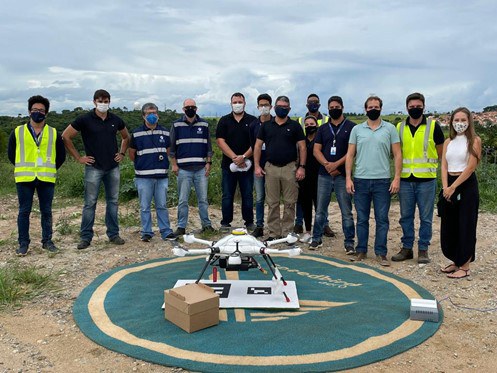 Drone DLV-1 NEO poderá operar comercialmente em voos BVLOS em um raio de 3 km, carregando cargas de até 2,5 kg. Ensaios com a SpeedBird em São José dos Campos-SP, em dezembro de 2021. Foto: divulgação.