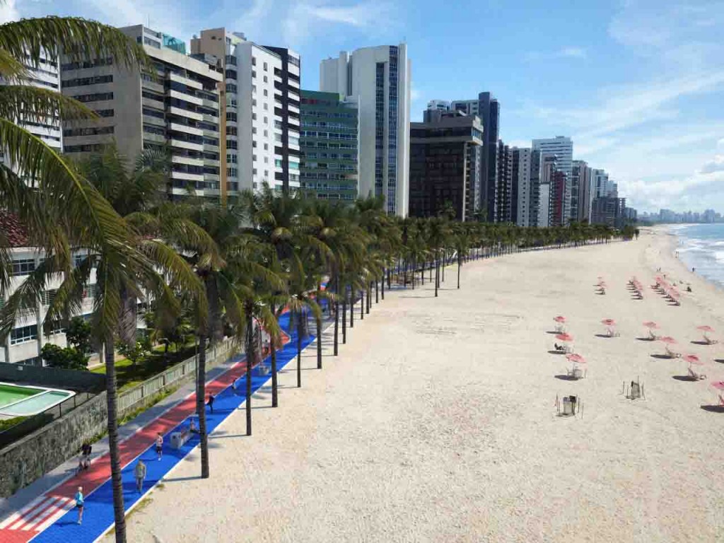 A nova concessionária deverá implantar a tecnologia LED em 47 mil pontos de luz da cidade em 18 meses com a perspectiva de redução no consumo de energia de cerca de 70% da região metropolitana do Recife. Foto: Guia Turístico Brasil / Prefeitura de Guararapes