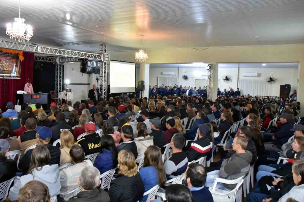 Promovido pelo SindiTabaco e Afubra, o município Canguçu/RS sediou o último evento de Conscientização sobre saúde e a segurança do produtor de tabaco e proteção da criança e do adolescente. Foto: Divulgação.