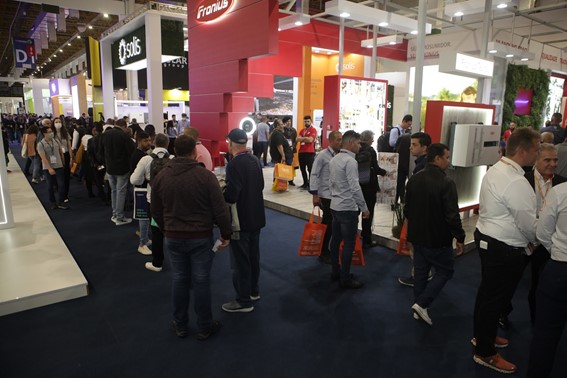 Maior da América do Sul, com foco na nova realidade energética, aconteceu nesta semana (dias 23 e 25) no Expo Center Norte em São Paulo, e reuniu mais de 400 empresas e 44 mil visitantes. Fotos: divulgação
