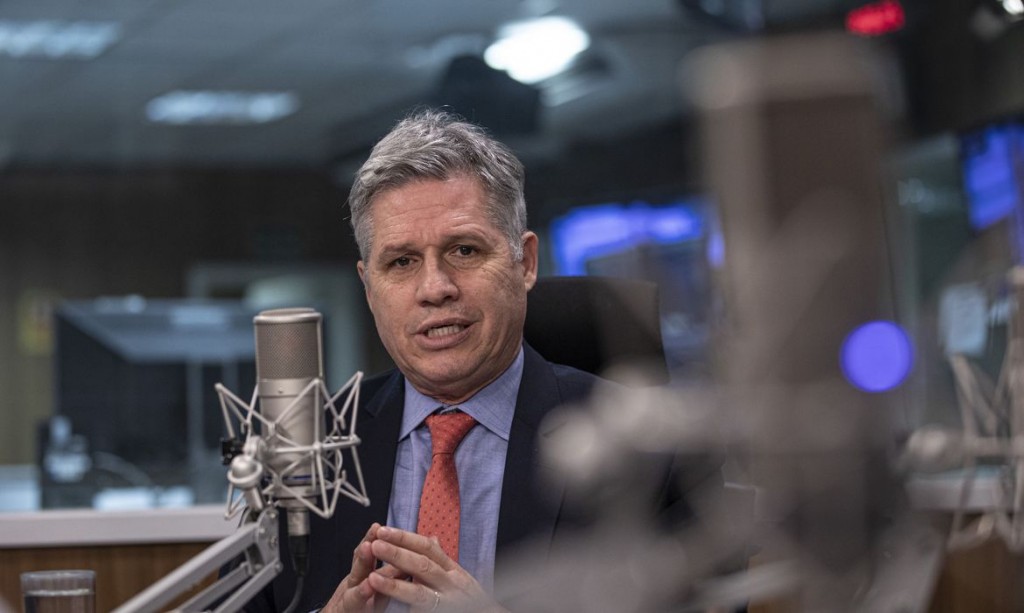 “Pode fazer uma compensação do que ele deve e ele entrega a terra, e assim a gente destina para reforma agrária”, explicou Paulo Teixeira, que irá debater o tema com o Ministério da Fazenda. © Joédson Alves/Agência Brasil