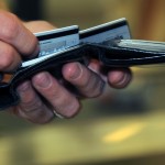 Segundo a Confederação Nacional do Comércio de Bens, Serviços e Turismo (CNC), o índice de endividamento chegou a 63,4% em maio. Desse total, a taxa de inadimplência, ou seja, de famílias com contas ou dívidas em atraso, chegou a 24,1%.