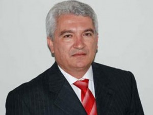 Tito Eugênio Cardoso de Castro foi condenado em duas sentenças junto a outros nove servidores públicos e duas empresas por fraudes em licitações de transporte escolar. Foto: Reprodução)