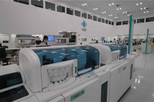 O “Diagnósticos do Brasil” possibilita o acesso do teste de Ig Total para o controle epidemiológico da população nos seus mais de 5.000 laboratórios apoiados, espalhados por 1800 cidades do país