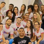 São 70 jovens voluntários envolvidos no projeto, imbuídos de arrecadar brinquedos (novos ou usado) e alimentos não perecíveis para atender aos que menos têm. (Foto: divulgação.