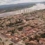 Ajudado pelo calor úmido das margens do Rio São Francisco, onde a cidade está edificada, Ibotirama coleciona outras marcas igualmente elevadas de temperatura. Foto: reprodução / PMP.