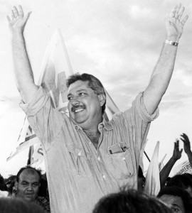 Está foto bem ilustra a carreira de Nilo Coelho nos grandes momentos de sua vida política. Foto: Arquivo Rev. Integração.