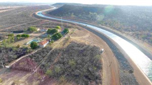 A área está dividida em nove etapas. Duas delas, que correspondem a 16 mil hectares irrigados, já estão em fase de ocupação e têm início de produção previsto para 2020 com as culturas de milho, feijão e soja. Foto: divulgação / Codevasf.