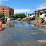 Primeiro dia de trabalho foi de ações de moralização e reordenamento dos espaços do Mercado Municipal, bem como promovendo completa faxina e lavagem das ruas do entorno. Foto: Site PMG / divulgação.