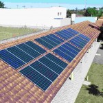 Graças a uma parceria entre a Domínio e o Grupo Estiva, a Apae de Estiva Gerbi-SP ganhou um sistema fotovoltaico que permitiu que a instituição reduzisse seu gasto mensal com energia de R$ 900,00 para R$ 90,00. Foto: divulgação