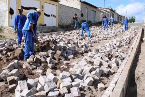 O histórico da Companhia na realização de obras de pavimentação de vias indica prazo médio de conclusão de 380 dias, enquanto o de obras realizadas por convênios cerca a 1.100 dias. Foto: divulgação.