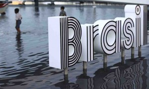 Composto por um imenso espelho d'água sob uma estrutura de aço e lona branca, com música e sons da natureza, o Pavilhão do Brasil na Expo 2020 ofereceu refresco para quem buscava refúgio ao calor impiedoso de Dubai.