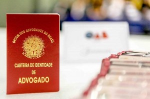 Apenas 5,4% das instituições tem pelo menos metade dos alunos aprovados, aponta pesquisa.  Imagem: Concursos OAB / reprodução