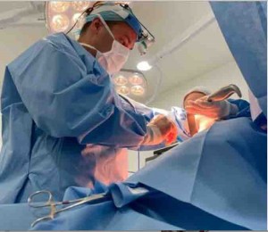 Dentistas de AL, PE, MT, PI, RR, TO, MG,CE, MG estão autorizados a realizar cirurgias plásticas faciais sem risco de condenação por exercício ilegal da medicina. Foto: divulgação.