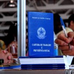 Setor de serviços representa quase metade dos empregos formais criados. Foto: Marcello Casal jr / Agência Brasil