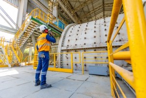 Atualmente, 2.500 trabalhadores diretos compõem o quadro de funcionários da Atlantic Nickel, lá em Itagibá. Foto: CBPM.