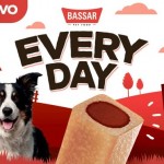 Fábrica que elaborou produtos para alimentação de cães contaminados continua interditada. (Petisco da Bassar - Foto: Divulgação)