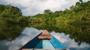 Passeios em meio à mata preservada, visita a reservas indígenas e voos de balão encantam os turistas que visitam a região. (divulgação)