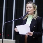 A deputada federal Júlia Zanatta (PL/SC, que é membro da bancada, lamenta que o banco de fomento tenha interrompido nove linhas de crédito, poucos dias após a reabertura para os pedidos de financiamento. Foto Reprodução Câmara dos Deputados