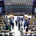 MP que permite novas atividades econômicas sustentáveis dentro das concessões florestais, como a geração de créditos de carbono, foi aprovada na Câmara e texto segue para o Senado. Foto: Pablo Valadares/Câmara dos Deputados.