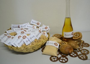 Os produtos à base do babaçu podem substituir derivados de leite e representam novas opções de geração de renda para as quebradeiras de coco do Maranhão. Foto: Embrapa Cocais. (Divulgação)