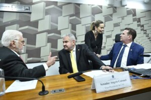 O PL 334/2023, do senador Efraim Filho (União-PB) foi aprovado na forma de um substitutivo apresentado pelo relator, o senador Angelo Coronel (PSD-BA). (Geraldo Magela/Agência Senado)