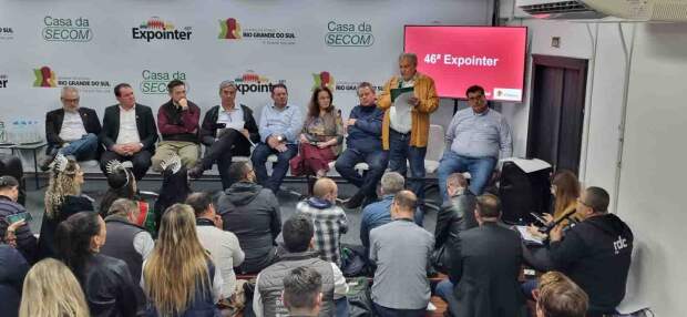 O Parque de Máquinas foi ampliado, o que possibilitou espaço para novos interessados, totalizando aproximadamente 200 expositores. Foto: Emerson Alves