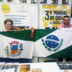 Leomar Martins e a esposa, Marisa Martins, receberam medalha de bronze no concurso onde competiram 1.640 tipos de queijos inscritos de vários países. (Divulgação