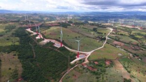 A Tradener inaugurou em 2021 um parque eólico no município de Pindaí, região Sudoeste da Bahia, com 34 aerogeradores de 2,35 MW cada. (Foto: divulgação / Tradener