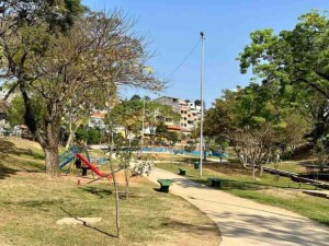 Praça Guanambi. Foto Júlio Matura 02