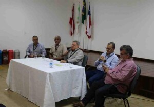 Presidente falou sobre a situação da empresa, planejamento e o que espera dos colegas e, ao final, abriu a perguntas e respondeu pelos questionamentos. (Divulgação)