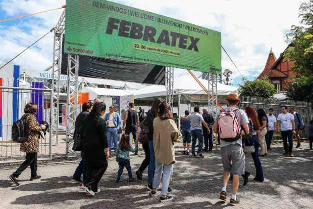 Considerada a terceira maior feira mundial do setor têxtil, o evento ocorre de 20 a 23 de agosto, em Blumenau (SC). (Arquivos Febratex Group)