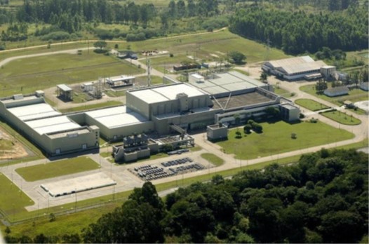 Esse processo foi avaliado e aceito pela Comissão Nacional de Energia Nuclear (CNEN), pois é totalmente seguro e não apresenta qualquer tipo de risco. (Foto: FNC / reprodução)