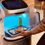 Tecnologia, criada nos EUA e Ásia e trazida ao Brasil pela empresa Quality Systems é capaz de atender hóspedes, entregar refeições e até mesmo pegar o elevador sozinho, e será responsável por desenvolver tarefas de serviço de quarto. (Divulgação Quality Systems)