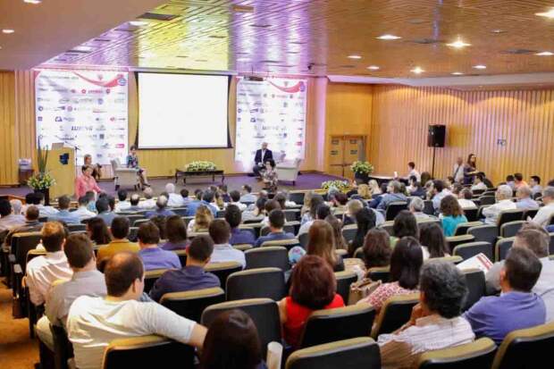 Aprovado por mais de 80% do público participante, a Comissão Organizadora anunciou o novo ponto de encontro para a realização do Congresso APA 2025. Foto: Renato Lopes / divulgação XXII Congresso APA