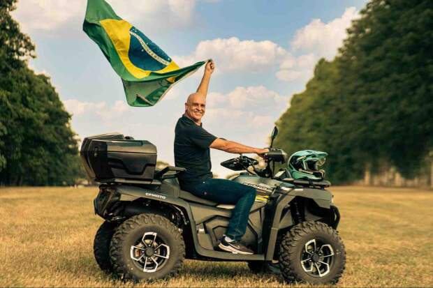 Muito utilizado para atividades recreativas, no campo os quadriciclos são utilizados para transportar pessoas e insumos; no turismo conduzem visitantes em trilhas de aventura; nas indústrias, encurtam distâncias entre plantas. (CFMOTO /Divulgação)