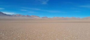 Vista de Pampa La Bola, Parque Astronômico do Atacama, no Chile, selecionado para receber o projeto SWGO. Após instalado, será o primeiro observatório de raios-gama de amplo campo de visão do Hemisfério Sul. (Cesar Ocampo, AAP)