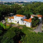 Destinado a graduandos e graduados de diferentes áreas, além de profissionais da Saúde, o curso aborda informações sobre o mosquito Aedes, o vírus da dengue, tipos de diagnóstico e formas de prevenção da doença. (Divulgação / Instituto Butantan)
