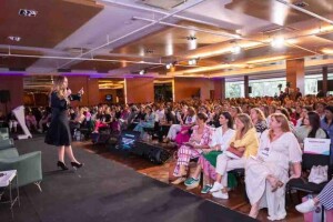 Evento promovido pelo CMEC reunirá empreendedoras de todo o país para uma programação com informações, tendências e sugestões para mulheres quem querem impulsionar seus negócios. (Divulgação – 4a Liberdade para Empreender - 2023 -Palestra