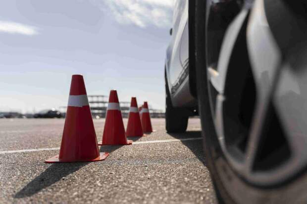 Parte desse impacto recai sobre as empresas que operam frotas comerciais; consequentemente, grande parte delas têm investido no monitoramento de condutores, já que maior parte dos acidentes ocorrem devido a práticas inadequadas ao volante.