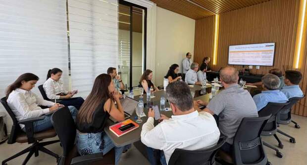 A agenda da Abapa para os próximos meses foi discutida, garantindo que os compromissos institucionais estejam alinhados com as prioridades estratégicas da associação. (Foto: divulgação)