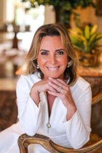 Ana Cláudia Badra Cotait, Presidente do CMEC -02 ook